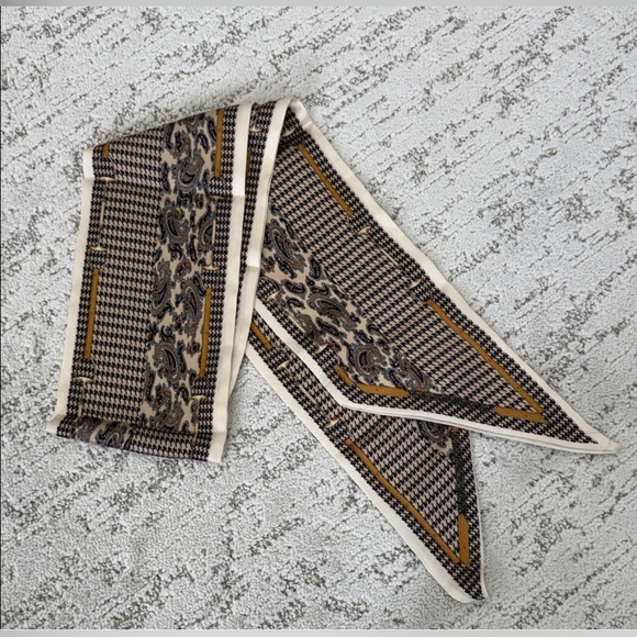 Classic Paisley and Houndstooth Neutral Design Neck Scarf; NWOT - Picture 4 of 4